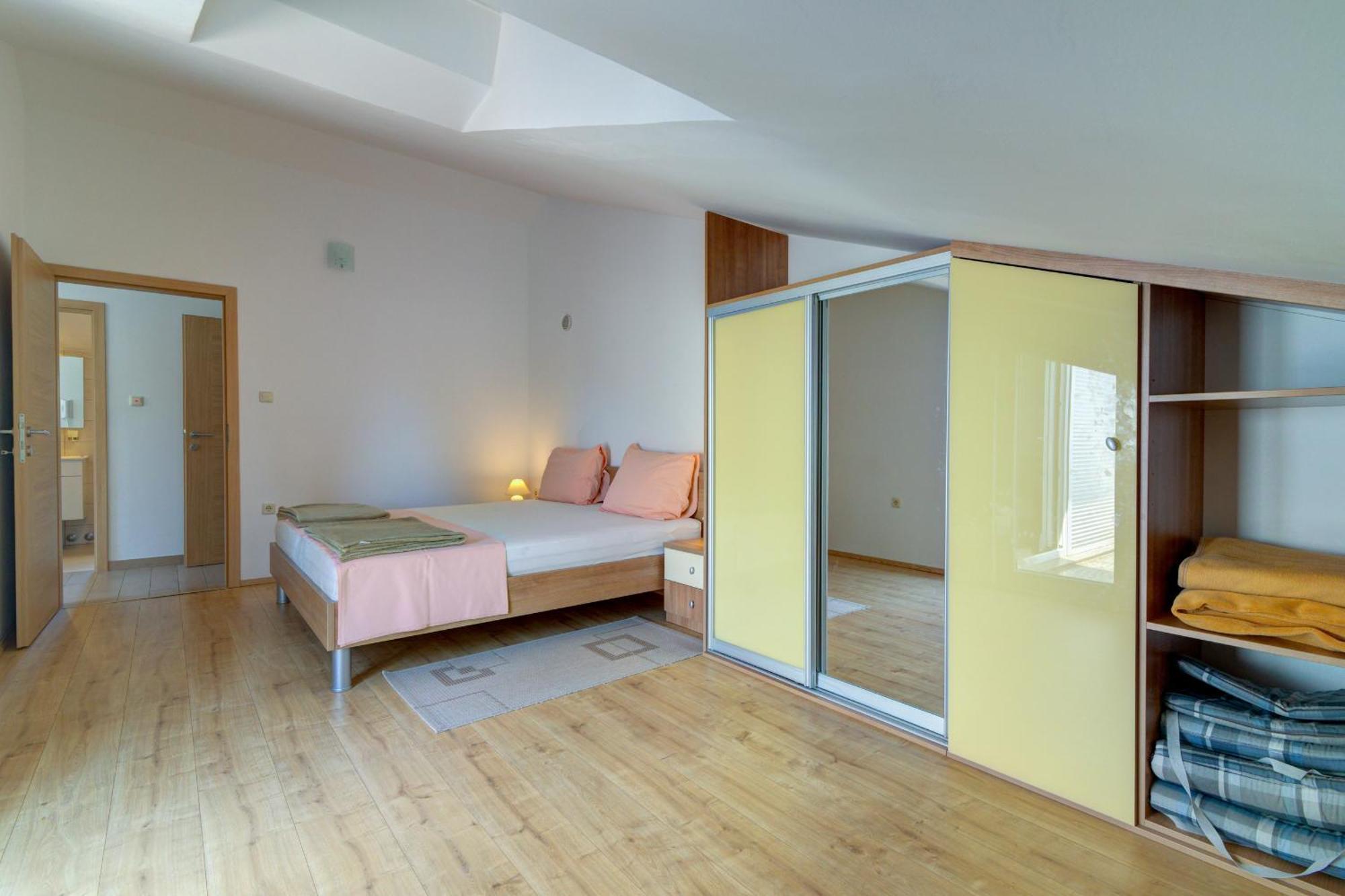 Apartmani Lili Novi Vinodolski Exteriér fotografie