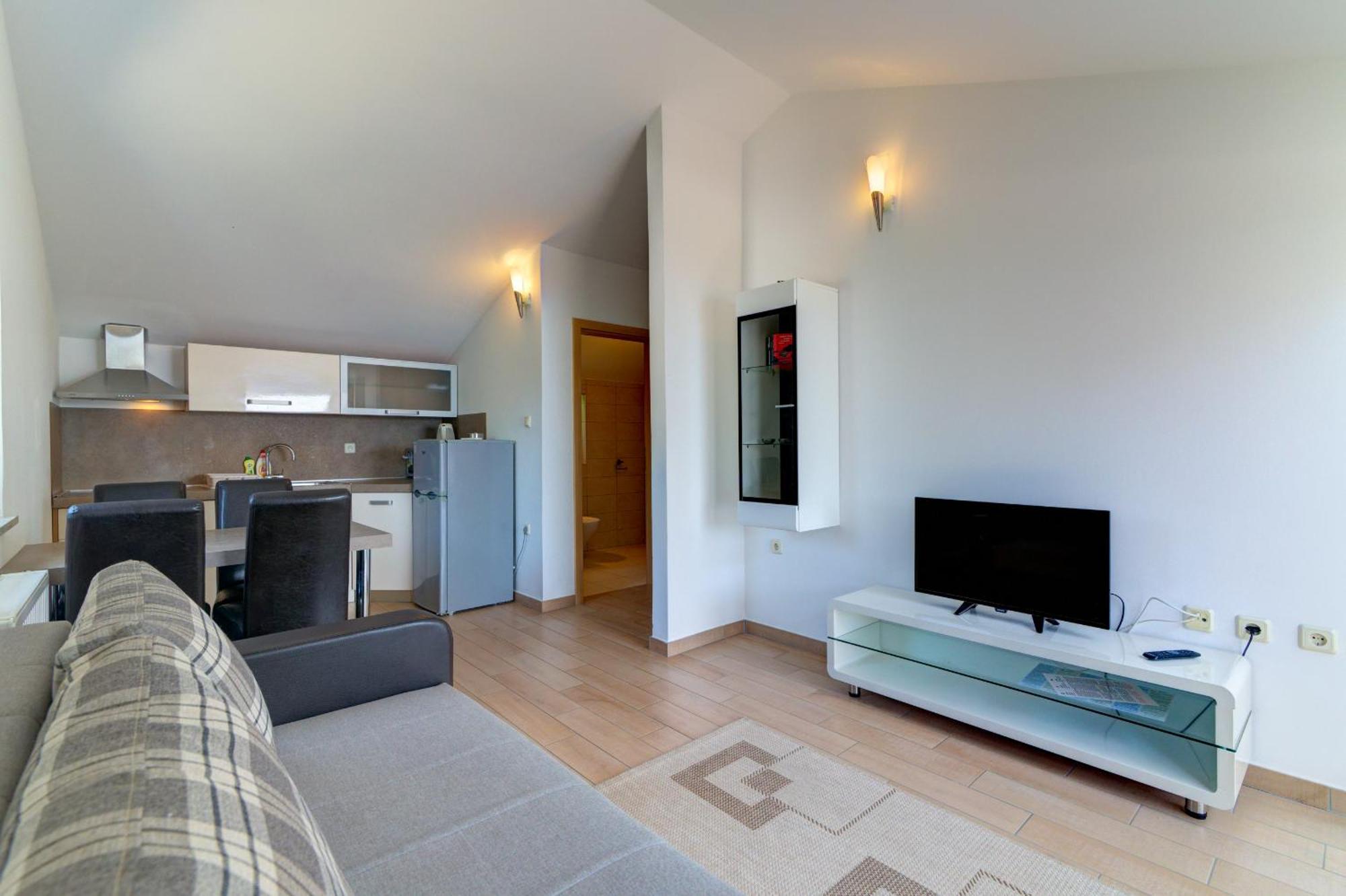 Apartmani Lili Novi Vinodolski Exteriér fotografie