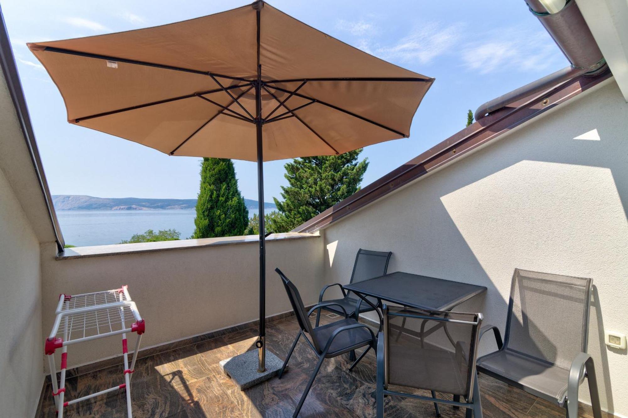 Apartmani Lili Novi Vinodolski Exteriér fotografie