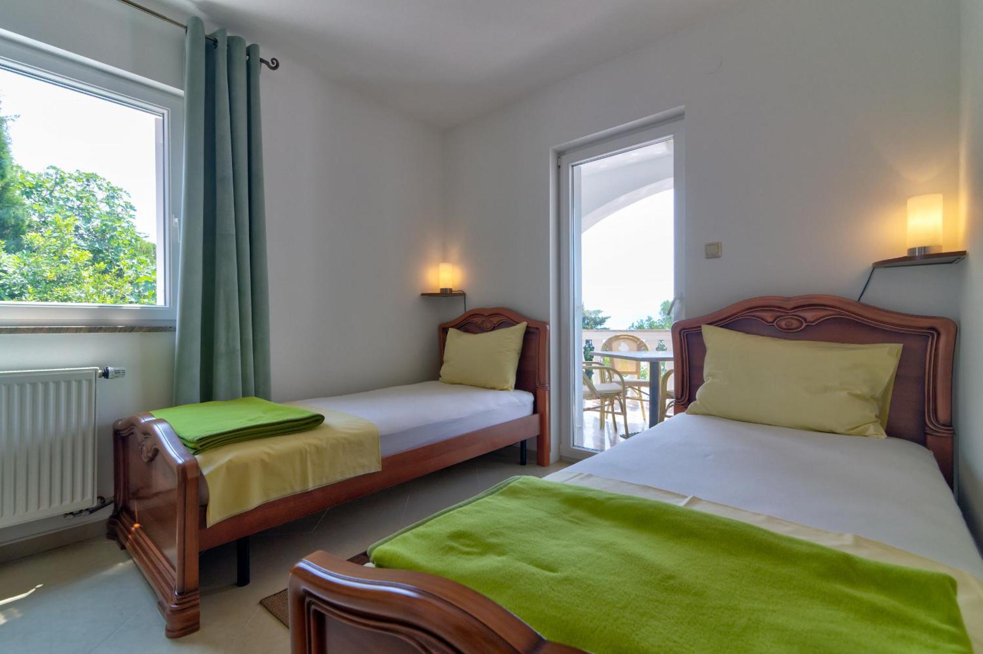 Apartmani Lili Novi Vinodolski Exteriér fotografie