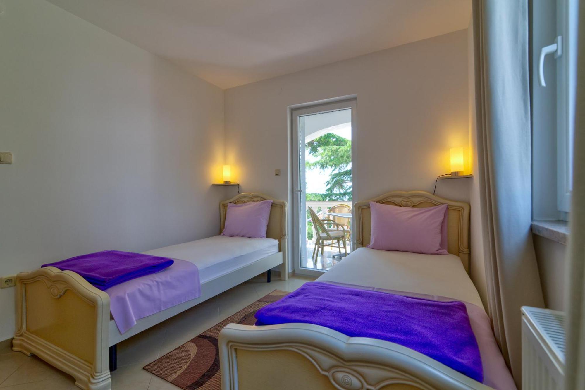 Apartmani Lili Novi Vinodolski Pokoj fotografie
